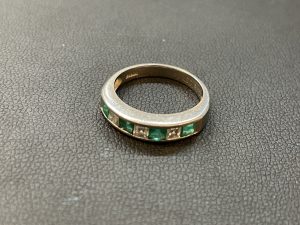 Pt900 エメラルドリング 買取 ダイヤモンド プラチナ900