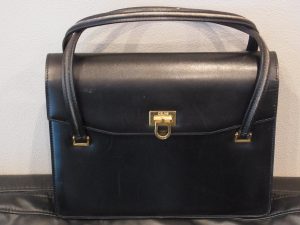 セリーヌ 買取 ボックスカーフ メタルクロージャー ハンドバッグ ブラック