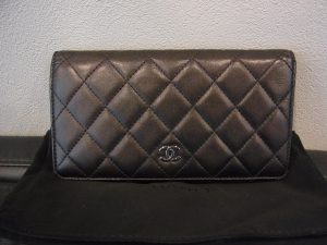 シャネル 買取 マトラッセ ラムスキン シルバー金具 長財布