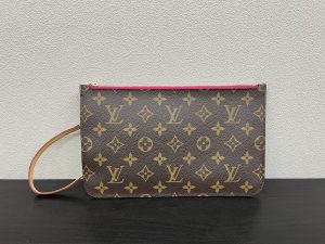 ルイ・ヴィトン モノグラム ネヴァーフルMM ピヴォワンヌ ポーチのみ