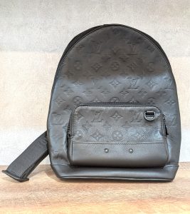 ルイヴィトン 買取 モノグラムシャドウ スリングバッグ M46107 チップ有