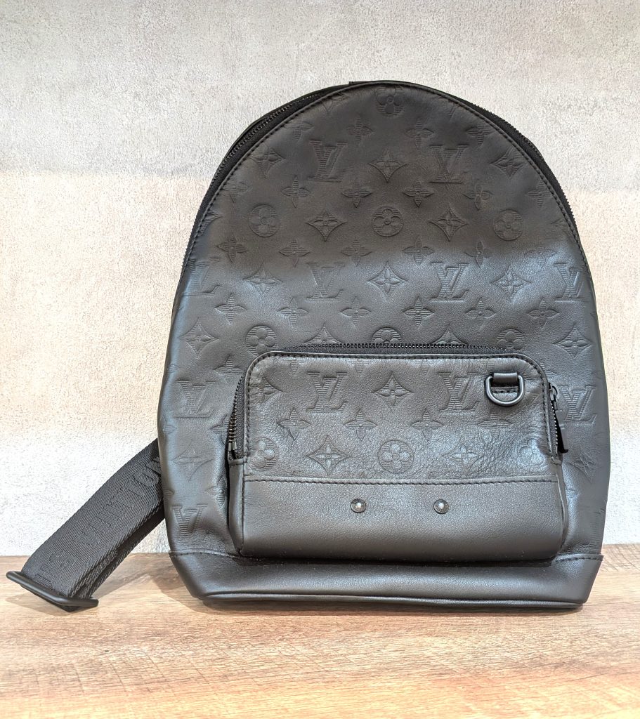ルイヴィトン 買取 モノグラムシャドウ スリングバッグ M46107 チップ有