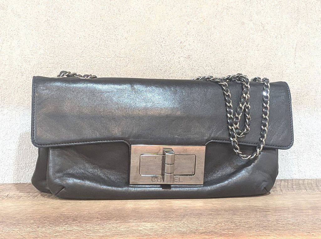 シャネル 買取 2.55 ラムスキン シングルフラップ ダブルチェーン ブラック 8番台