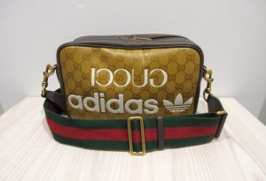 グッチ × アディダス コラボショルダーバッグ 買取 GGモノグラム 702427
