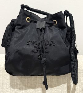 プラダ ビーズロゴ 巾着型ショルダーバッグ買取 テスートナイロン 黒