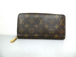 ルイヴィトン モノグラム ジッピーウォレット M60017 買取