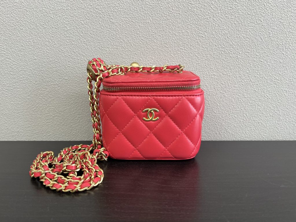 シャネル マトラッセ ラムスキン バニティ チェーンショルダーバッグ ピンク