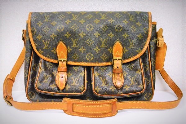 ルイヴィトン 買取 モノグラム サックバサス ジャパン M99013