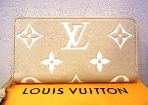 ルイヴィトン 買取 アンプラント ジッピーウォレット トゥルトレールクレーム M69794