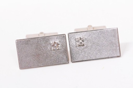 プラチナ900 ダイヤモンド カフス　買取査定