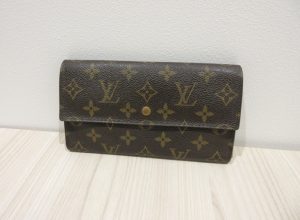 ルイヴィトン 二つ折り財布ポルトモネ・ビエ・トレゾール 買取 モノグラム L字ファスナー
