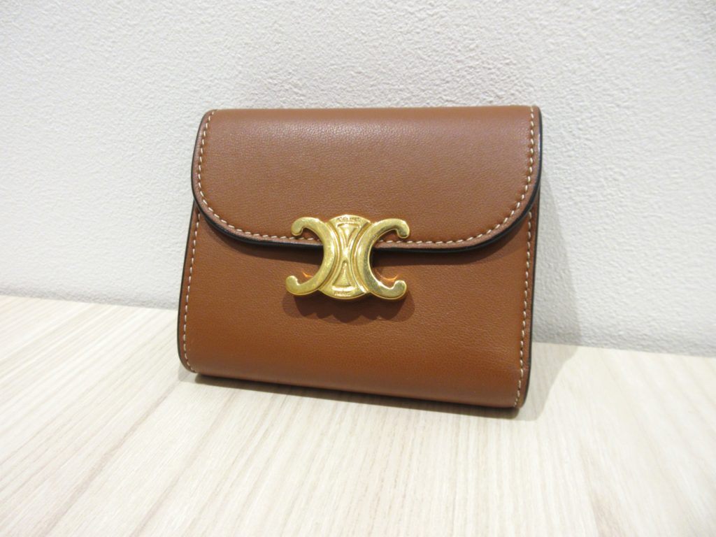 セリーヌ トリオンフ シャイニーカーフスキン 財布を含む３点 買取