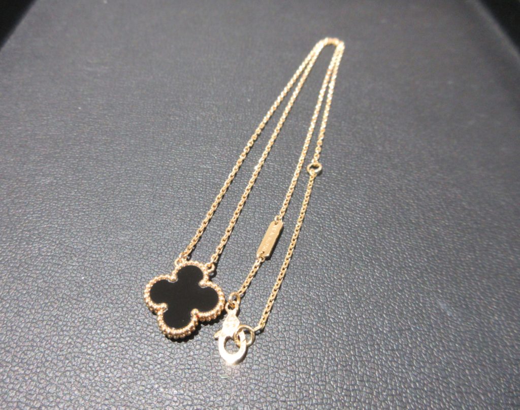 ヴァンクリーフ＆アーペル ヴィンテージアルハンブラネックレス 買取 K18YG オニキス 付属品無し