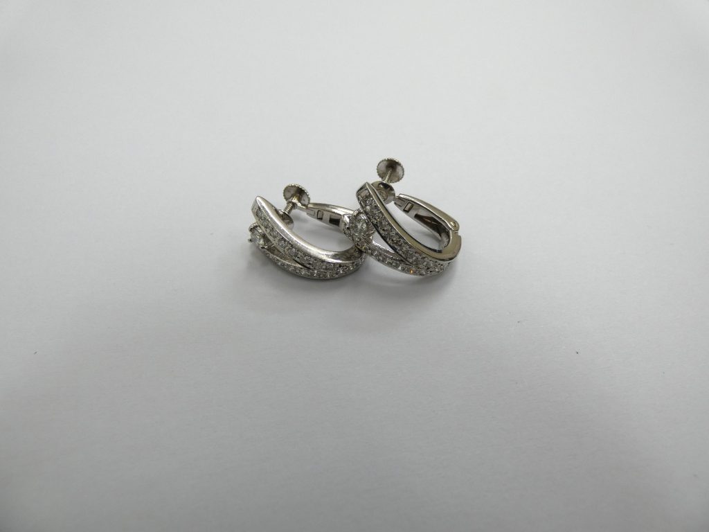 Pt900 イヤリング メレダイヤ 買取 プラチナ地金買取価格1万円突破