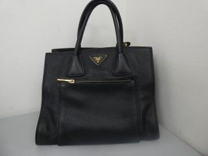 プラダ ヴィテロダイノ ショルダーバッグ BN2626 買取