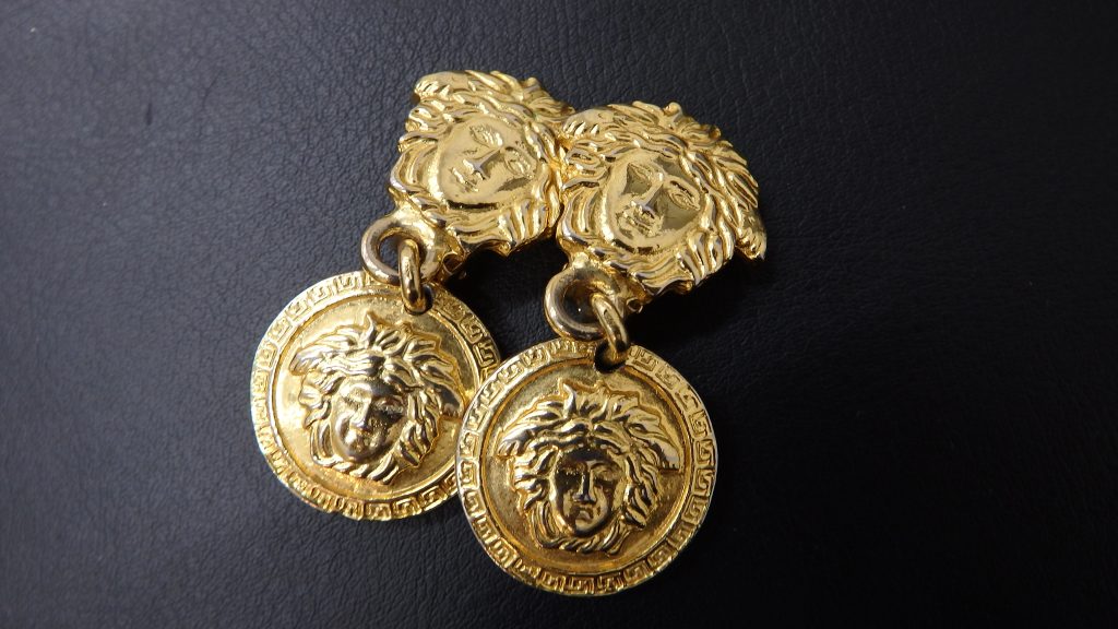 ヴェルサーチ 買取 イヤリング メデューサ GP