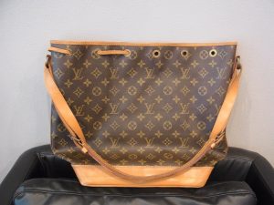 ルイヴィトン 買取 モノグラム ノエ M42224 巾着 ショルダーバッグ