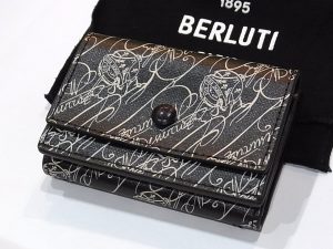 ベルルッティ トワル・マルブフ コンパクトウォレット 2024年製 買取