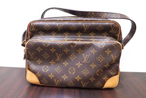 ルイヴィトン買取 モノグラム ナイル M45244 廃盤モデル