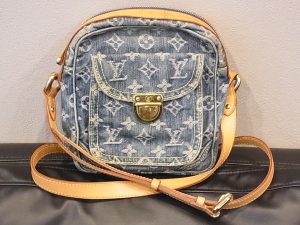 ルイヴィトン 買取 モノグラムデニム カメラバッグ M95348