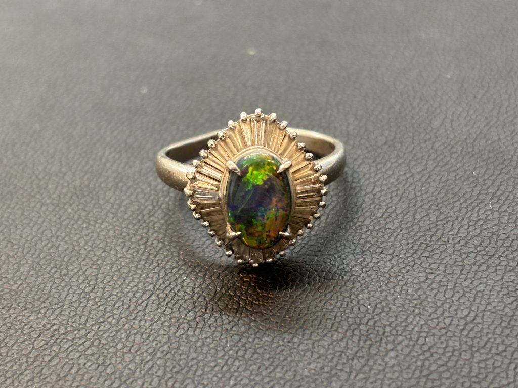 Pt900 オパール ダイヤモンド リング 買取 プラチナ相場高騰中