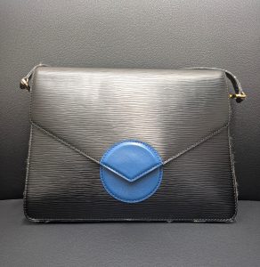 ルイヴィトン 買取 エピ オッシュ ブラック M52445 金具紛失・中ベタ有・ファスナー不良