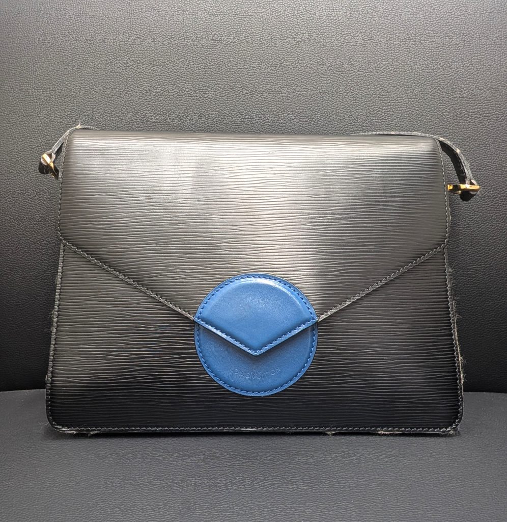 ルイヴィトン 買取 エピ オッシュ ブラック M52445 金具紛失・中ベタ有・ファスナー不良