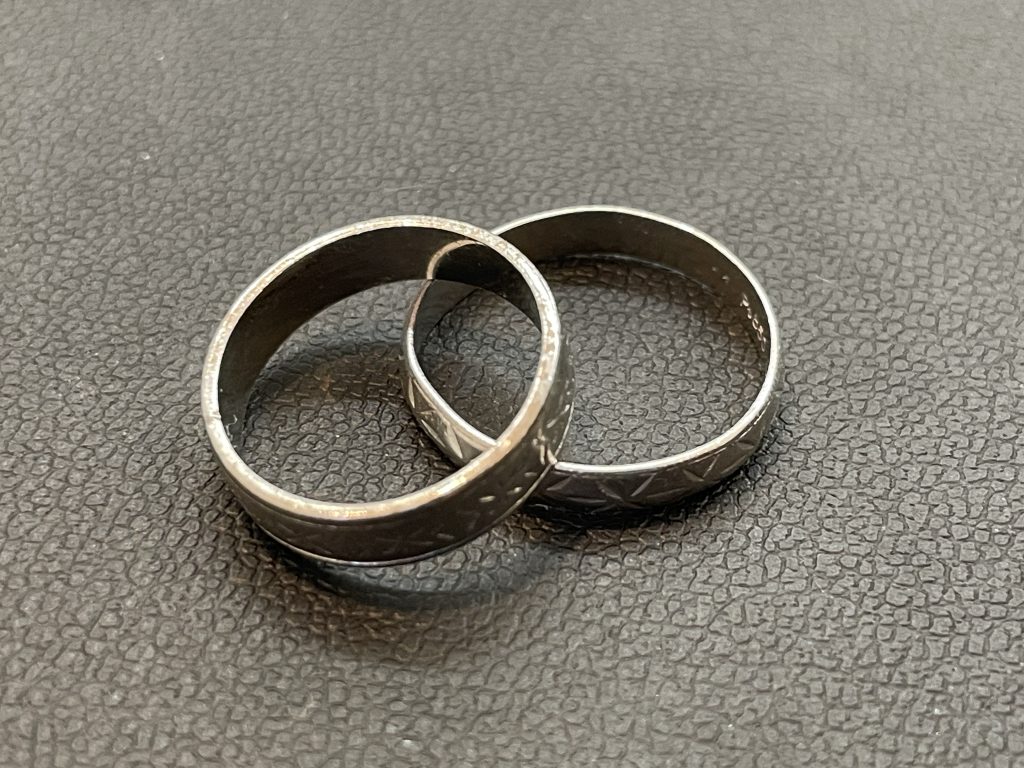 Pt850 リング 買取 結婚指輪 セット 前日比+1,362円の大幅上昇！