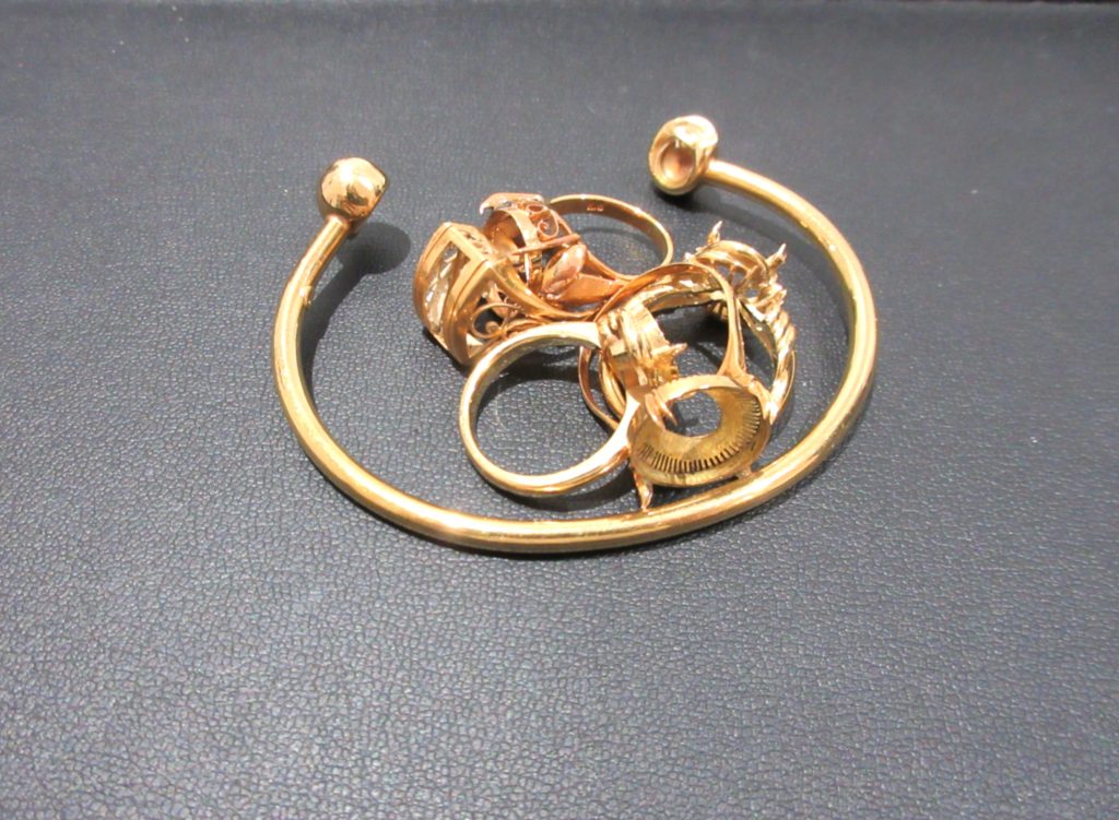 貴金属 K18 アクセサリー類 まとめ 買取 金価格 最高値を更新しました！