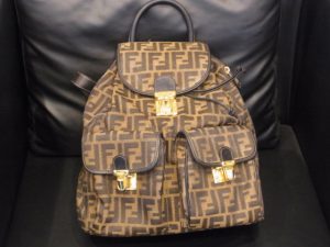 フェンディ 買取 ズッカ キャンバス×レザー バックパック ほつれ・カビ等