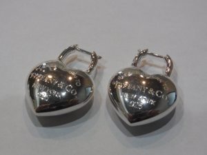 ティファニー（Tiffany & Co.） 買取 リターントゥ フルハートピアス SV925