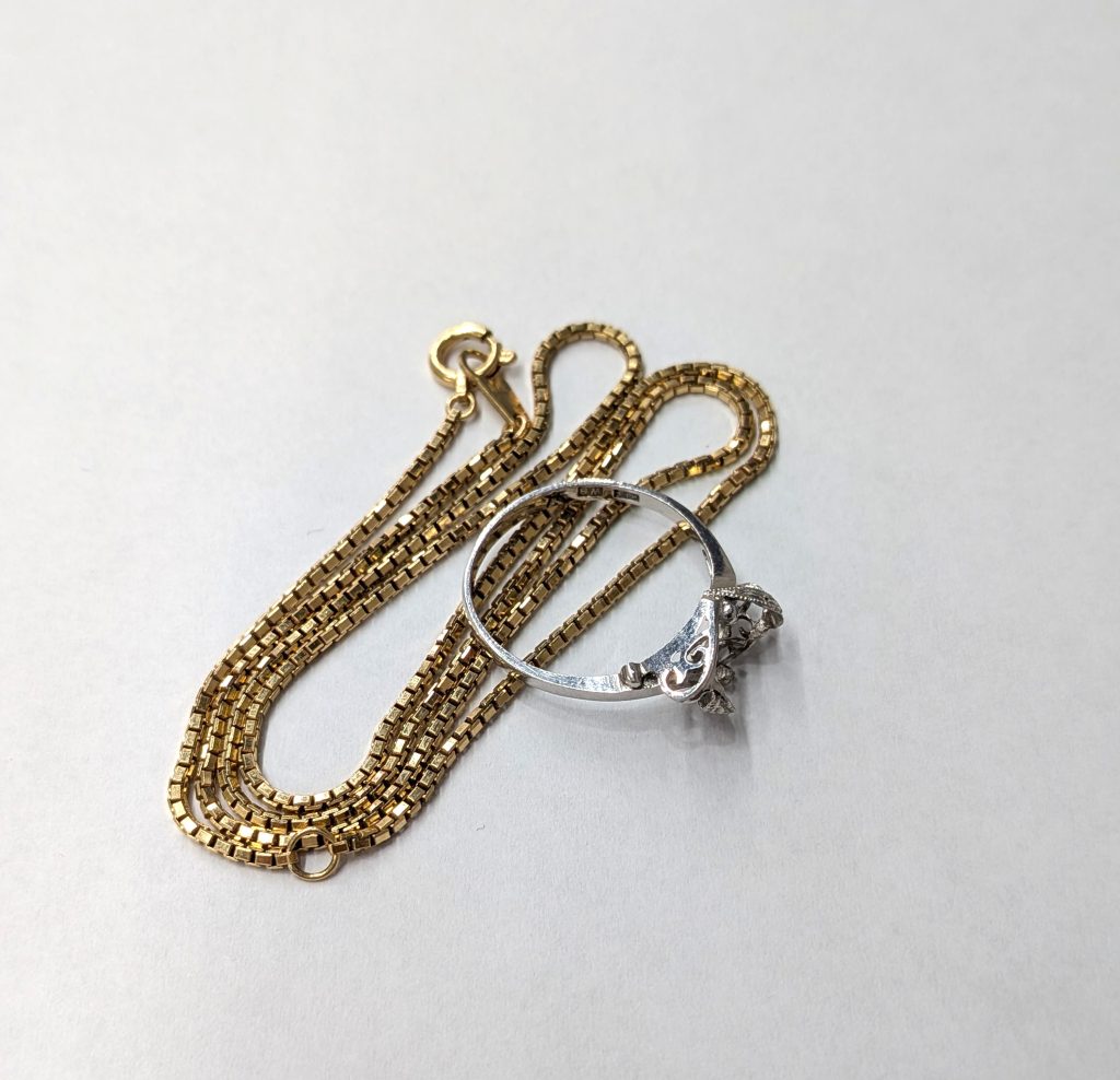 貴金属 買取 K18 ネックレス K14WG リング 2点 金製品