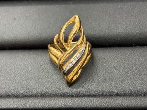 K18 Pt900 コンビリング 買取 コンビジュエリーは比率を見て査定します