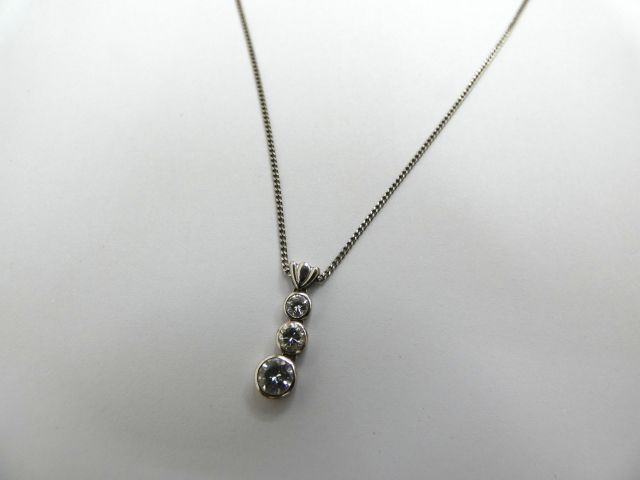 プラチナ＆ダイヤモンドネックレス ダイヤモンド宝石ジュエリー買取