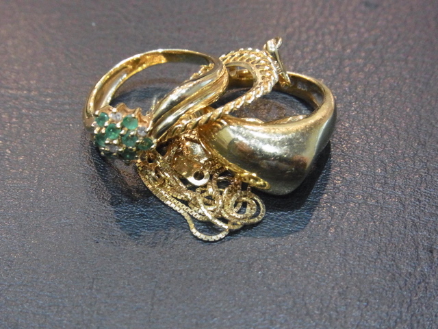 K18 買取 リング ネックレス ピアス まとめ 18金 遺品整理