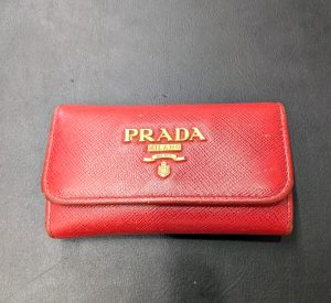 プラダ 買取 サフィアーノ キーケース 6連 レッド 1PG222