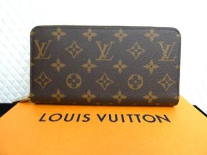 ルイヴィトン ジッピー･ウォレット コクリコM41896 買取