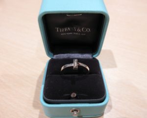ティファニー 750ホワイトゴールド製 Tワンリング 買取 ケース付