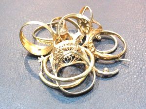 K１８金 買取  リング・ピアスなどの 貴金属